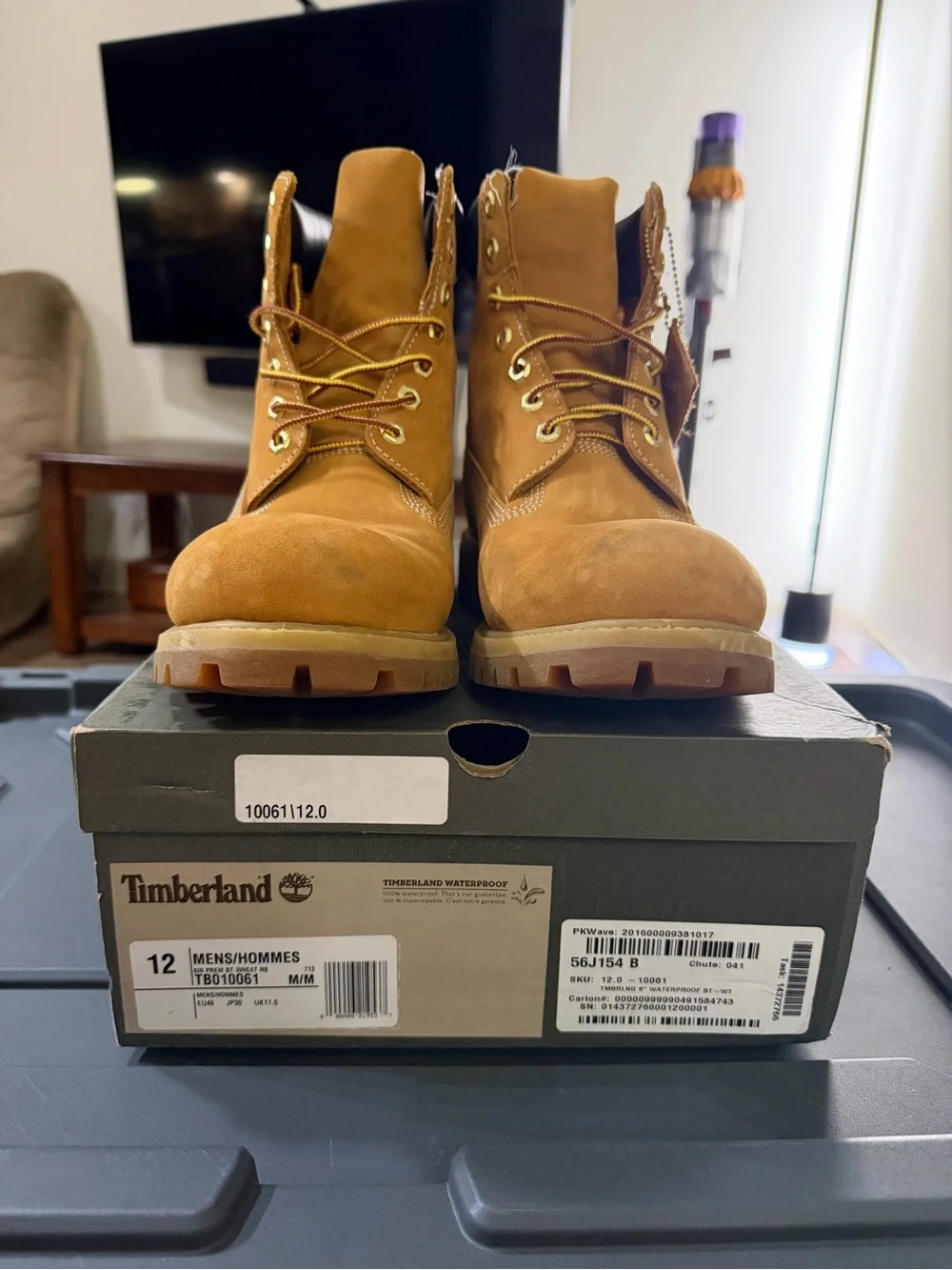 Timberland 6” Waterproof Boots Wheat Nubuck Men’s 12 TB010061